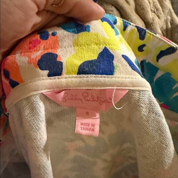 LILLY PULITZER Multicolor Floral resortwear vacation quarter zip pullover S - Picture 2 of 6